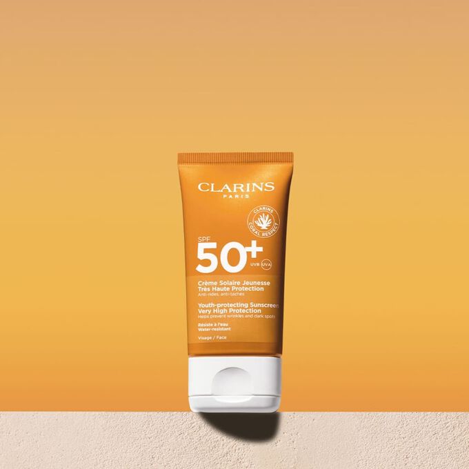 Youth-Protecting Sunscreen SPF 50+